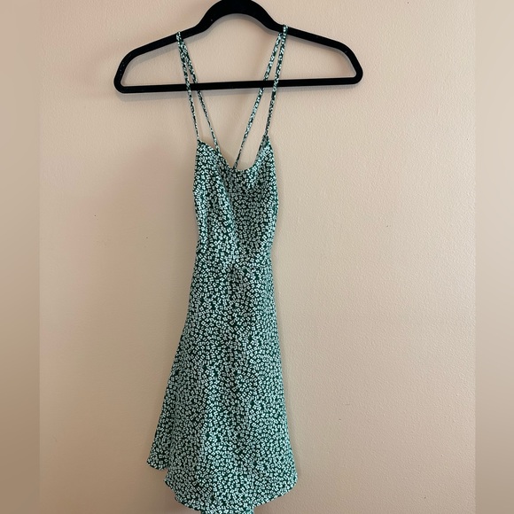 SHEIN VCAY Ditsy Floral Crisscross Tie Backless Cami Dress - Picture 3 of 5